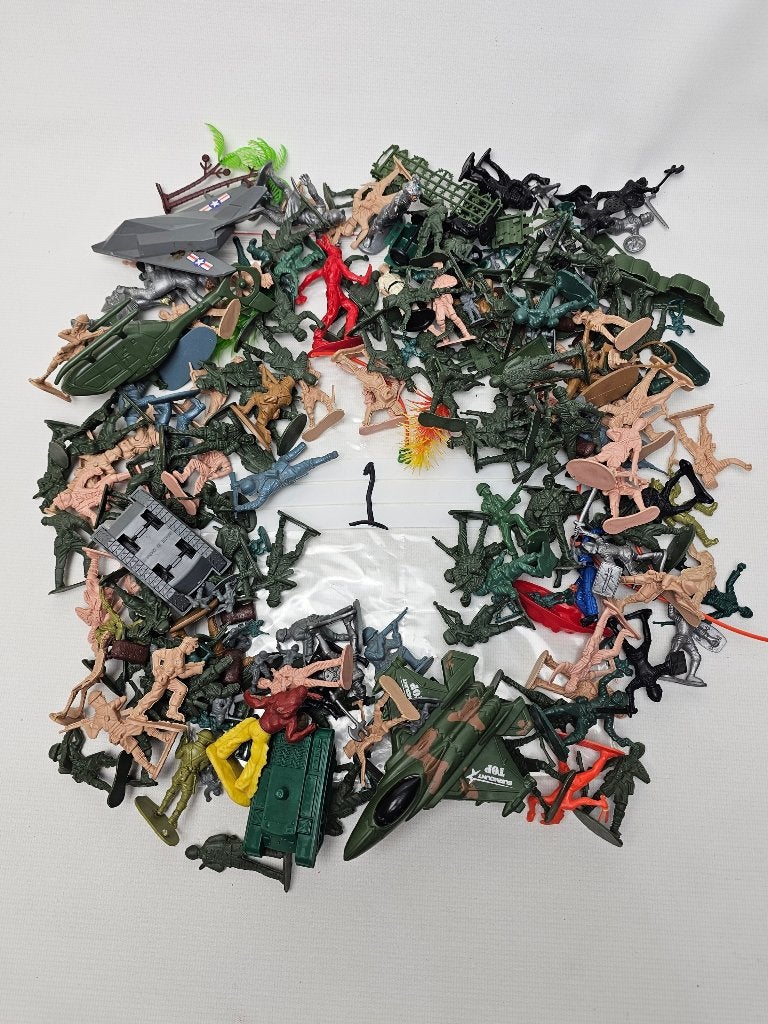 # Soldaatjes - Leger Soldaat Poppetjes zakje 1, Ophalen of Verzenden, Gebruikt
