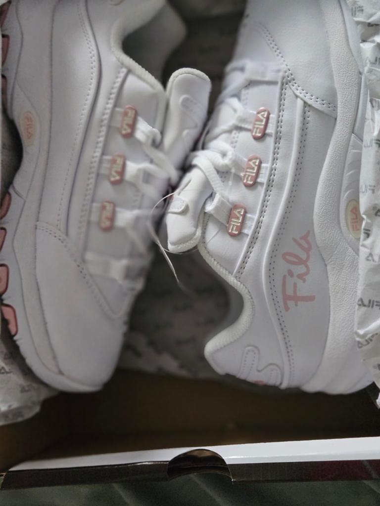 Nieuwe Fila Hometown Scribble sneakers - Maat 35, Ophalen, Wit, Nieuw, Sneakers of Gympen