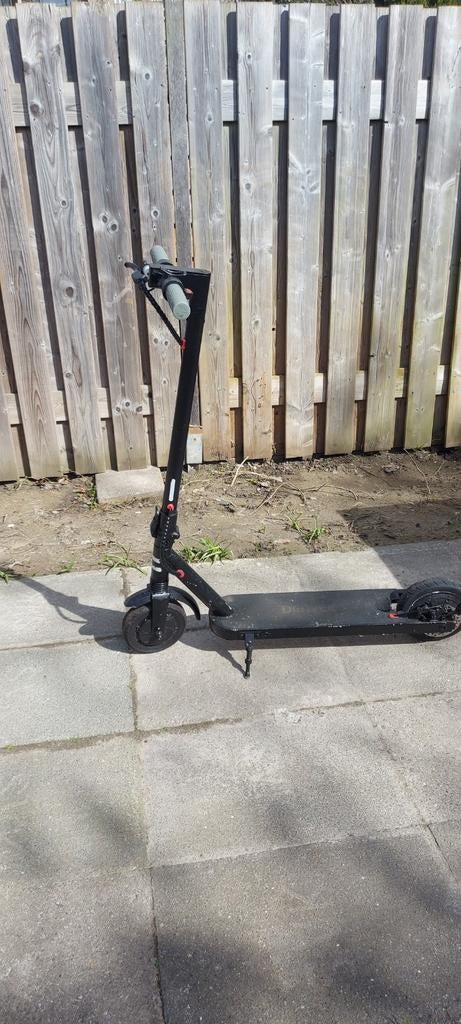 Elektrische step (zonder oplader het werkt), Fietsen en Brommers, Steps, Ophalen, Elektrische step (E-scooter)