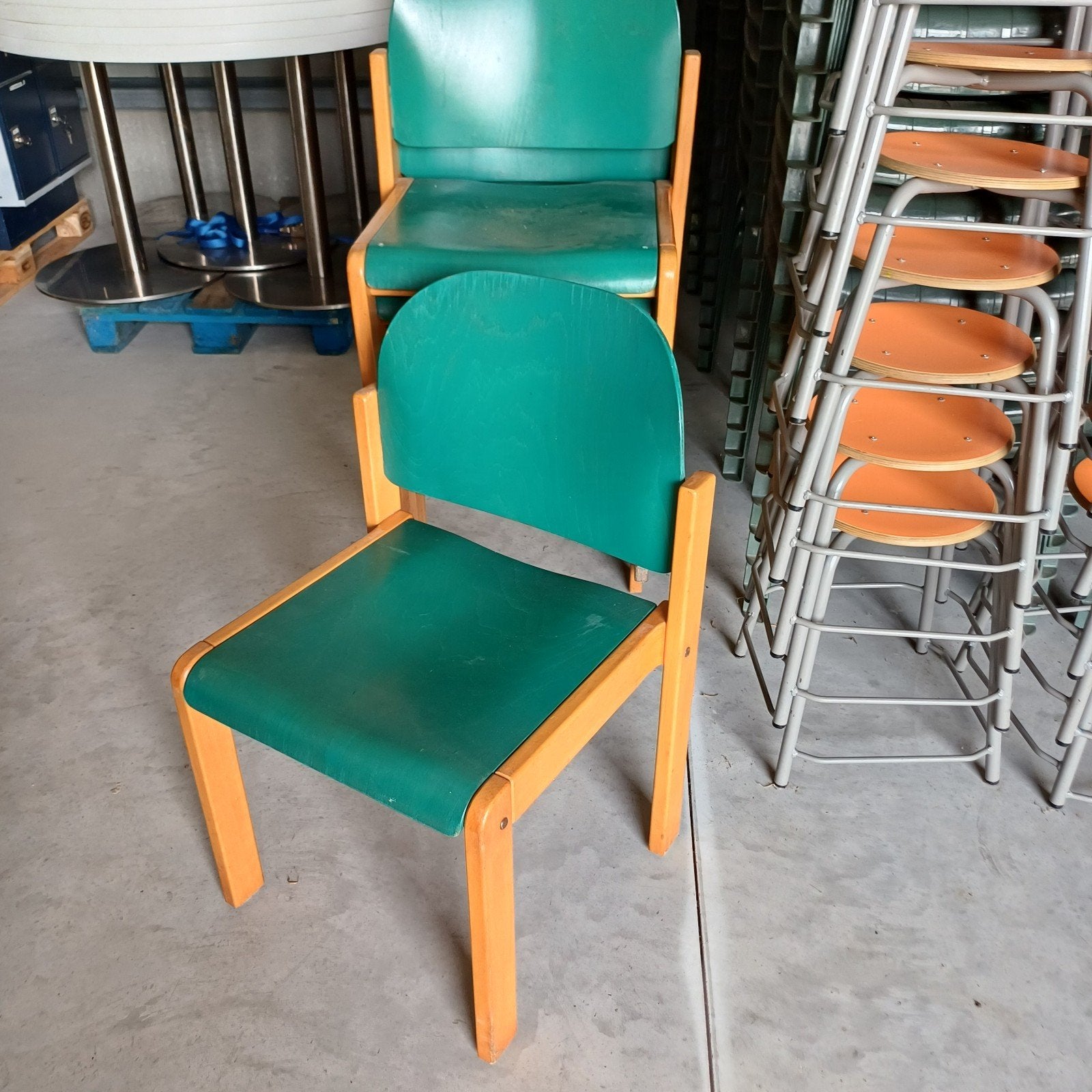 15 x vintage design stoelen houten stapel partij stoelen, Ophalen, Gebruikt, Bruin, Vijf, Zes of meer stoelen