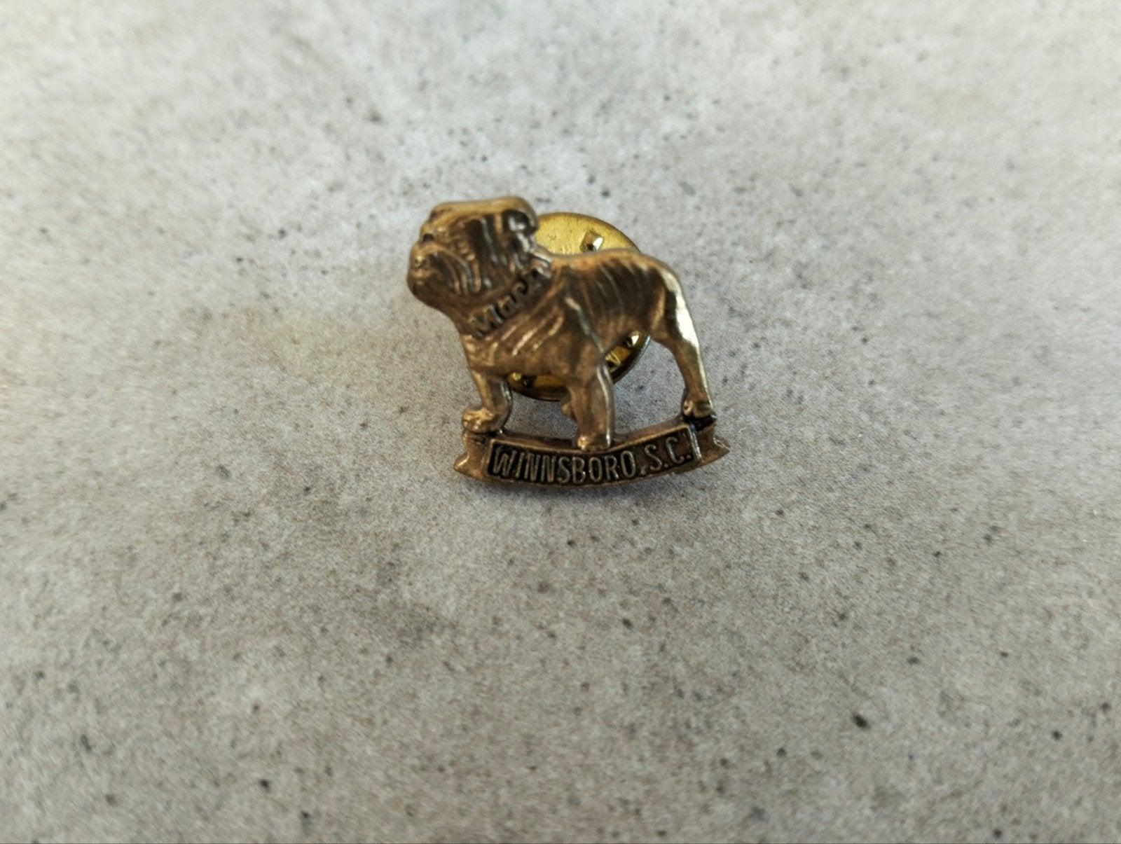 Engelse bulldog speldje. Brons en zilver, Ophalen of Verzenden, Zo goed als nieuw, Zilver, Overige merken