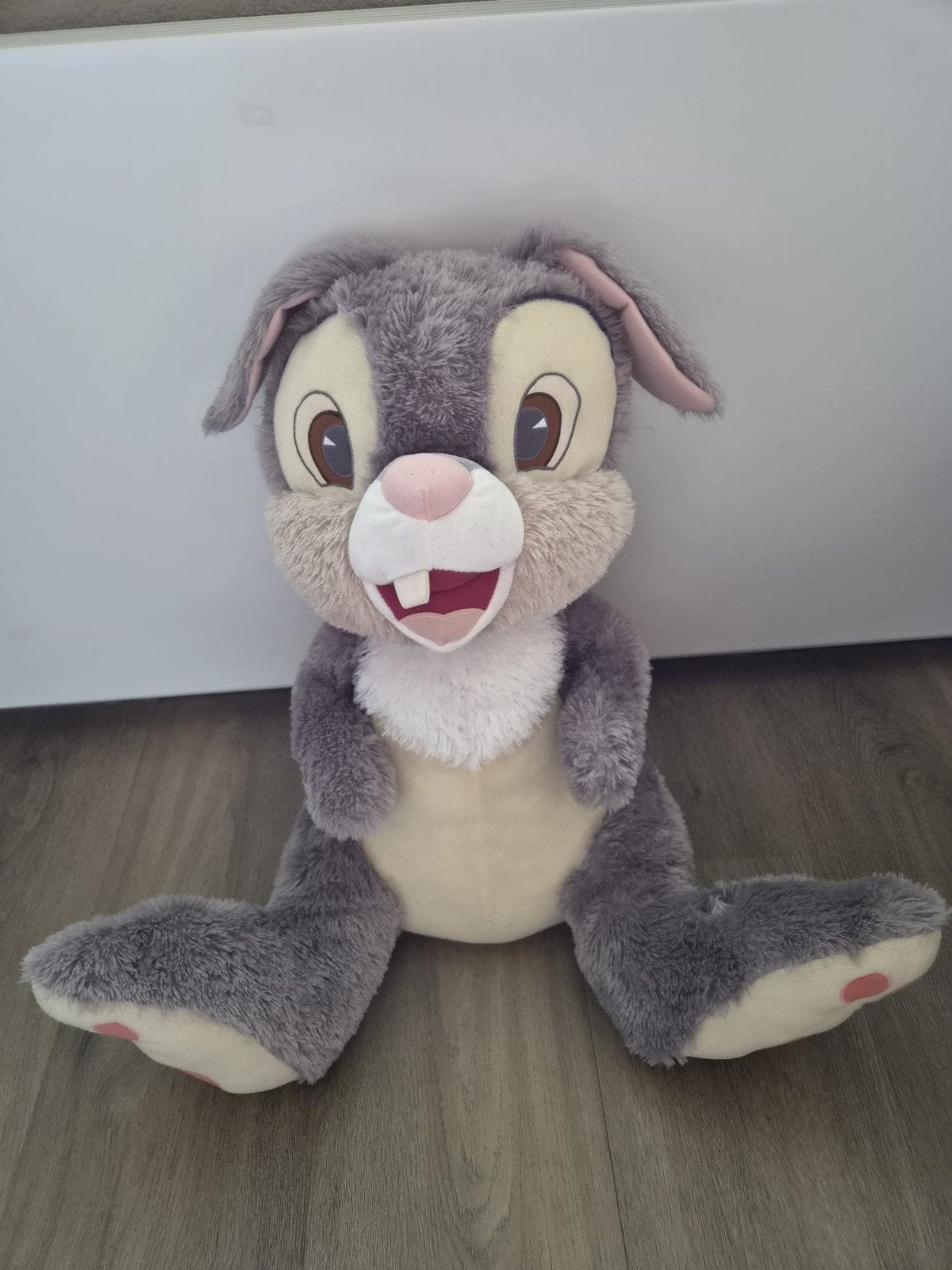 Disney knuffel Stampertje XXL - Bambi - Disneyland Parijs, Kinderen en Baby's, Disney, Disney, Grijs, Konijn