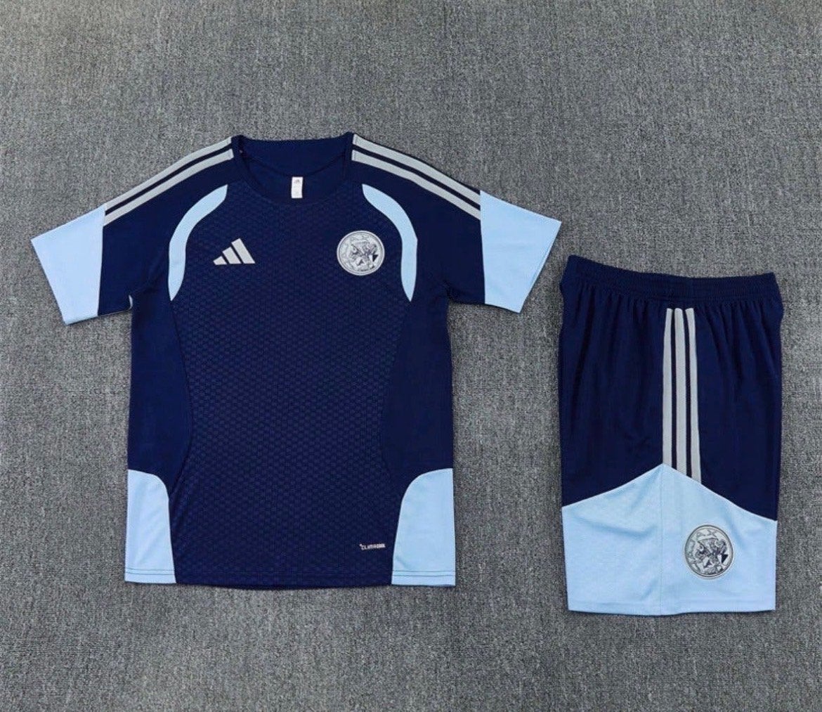 Adidas Ajax Training sportset: T-shirt en korte broek, Ophalen of Verzenden, Nieuw, Blauw, Voetbal