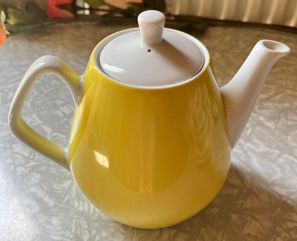 Theepotje theepot geel, Ophalen of Verzenden, Overige stijlen, Overige typen