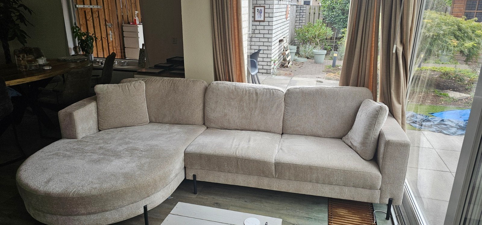 Ruime hoekbank 3 meter breed - Comfortabel en modern, Huis en Inrichting, Banken | Bankstellen, Ophalen, Gebruikt, 100 tot 125 cm