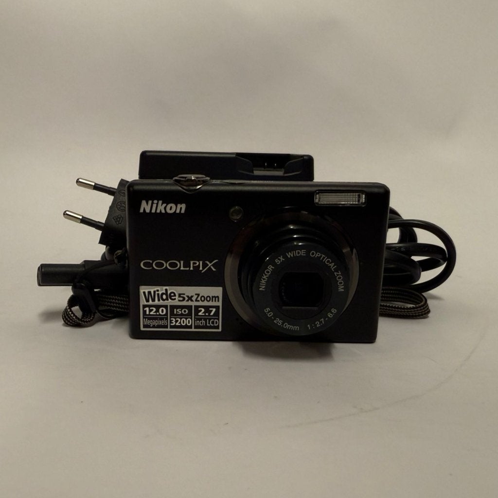 Nikon Coolpix S570 Camera | Nette Staat, Audio, Tv en Foto, Fotocamera's Digitaal, Nikon, Gebruikt, Support@nikon.com, Nikon Corporation
Shinagawa Intercity Tower C
2-15-3, Konan, Minato-ku
Tokyo 108-6290
Japan