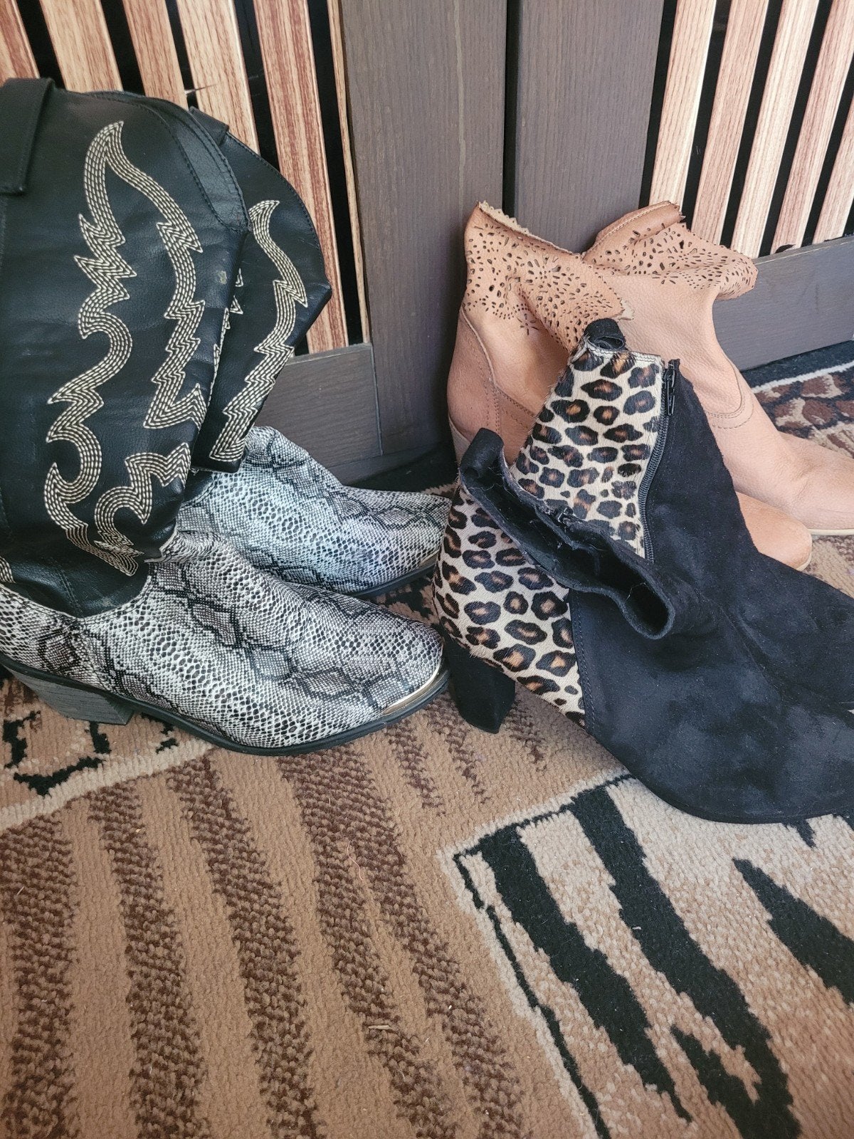 Diverse Dameslaarzen en Schoenen maat 40, Kleding | Dames, Bruin, Lage of Enkellaarzen, Ophalen of Verzenden, Diverse Merken