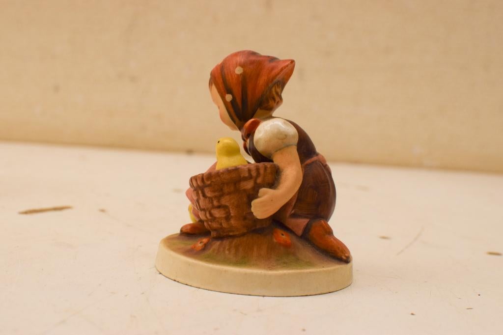 Vintage Goebel Hummel Kuiken Meisje 50414