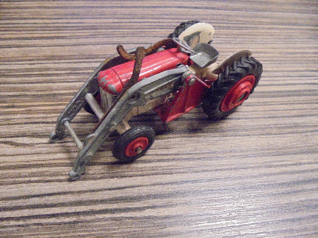 Corgi Toys Massey Ferguson Tractor 1962-1965, Verzenden, Gebruikt, Auto's