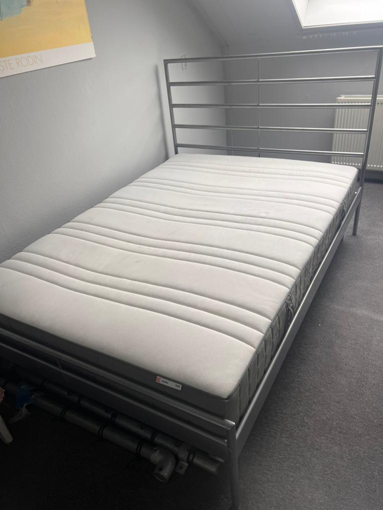 2 persoonsbed (logeerbed)140 x 200, Huis en Inrichting, Ophalen, Gebruikt, Tweepersoons, 140 cm