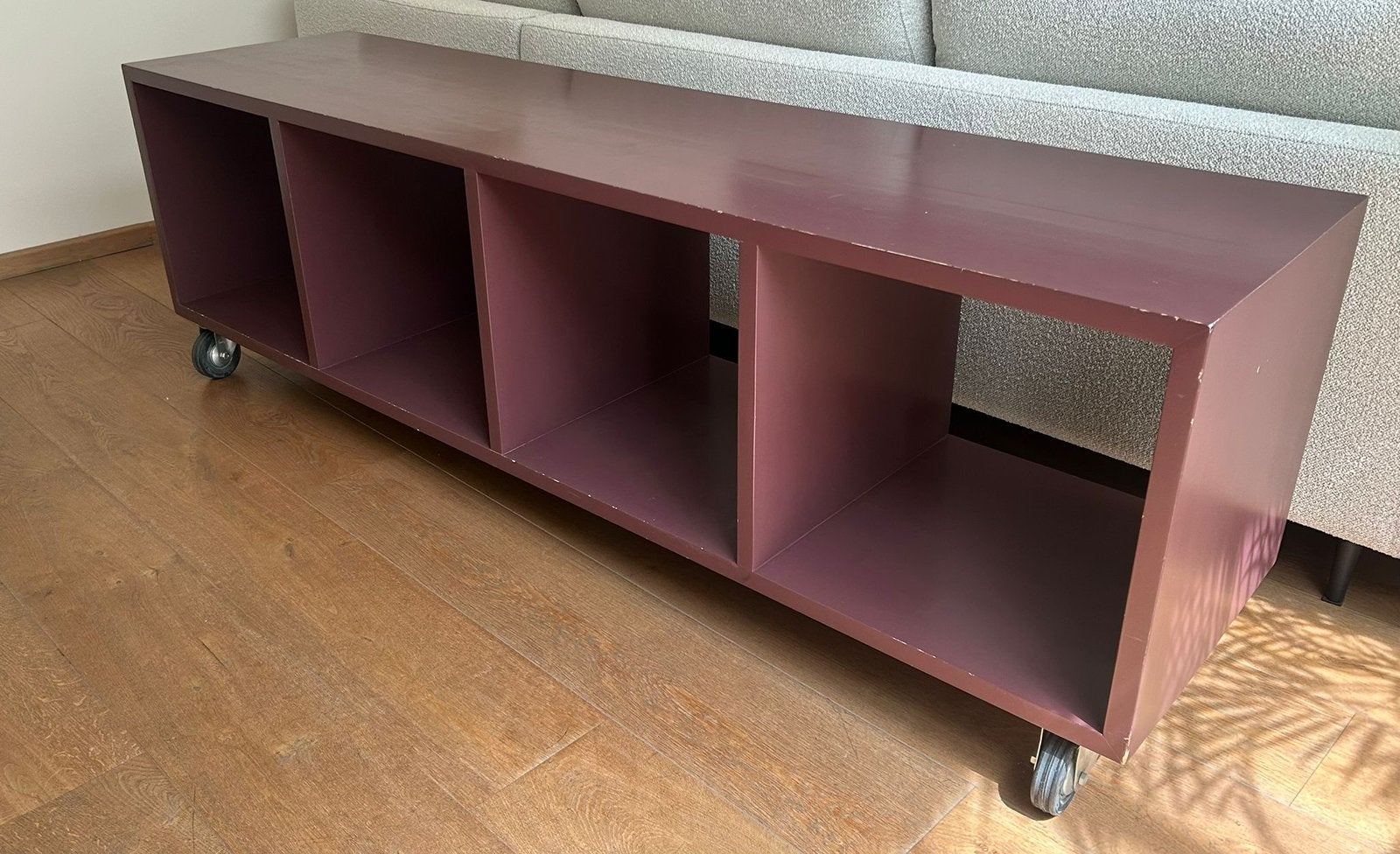 Dressoir op wieltjes, Gebruikt, Modern, 150 tot 200 cm, 25 tot 50 cm