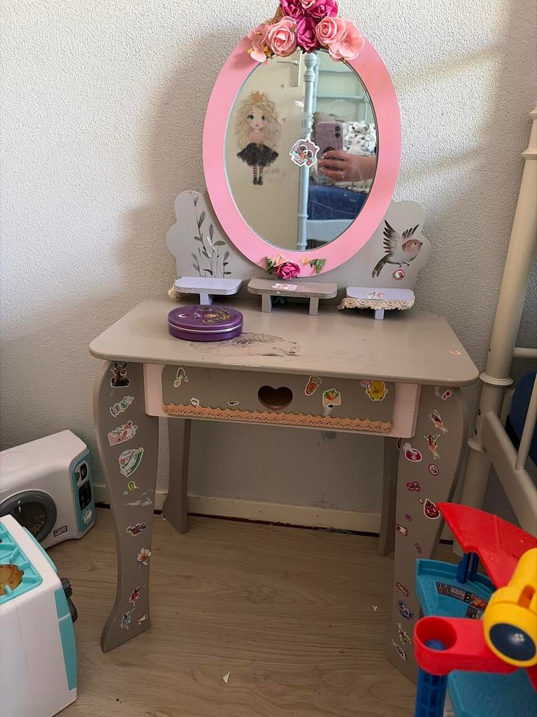 Kaptafel voor kinderen met spiegel en lade, Kinderen en Baby's, Kinderkamer | Tafels en Stoelen, Ophalen, Gebruikt, Tafel(s)