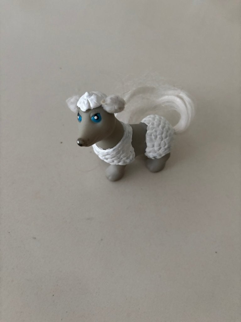 Vintage speelgoedfiguur van een poedel plastic, Ophalen of Verzenden, Gebruikt
