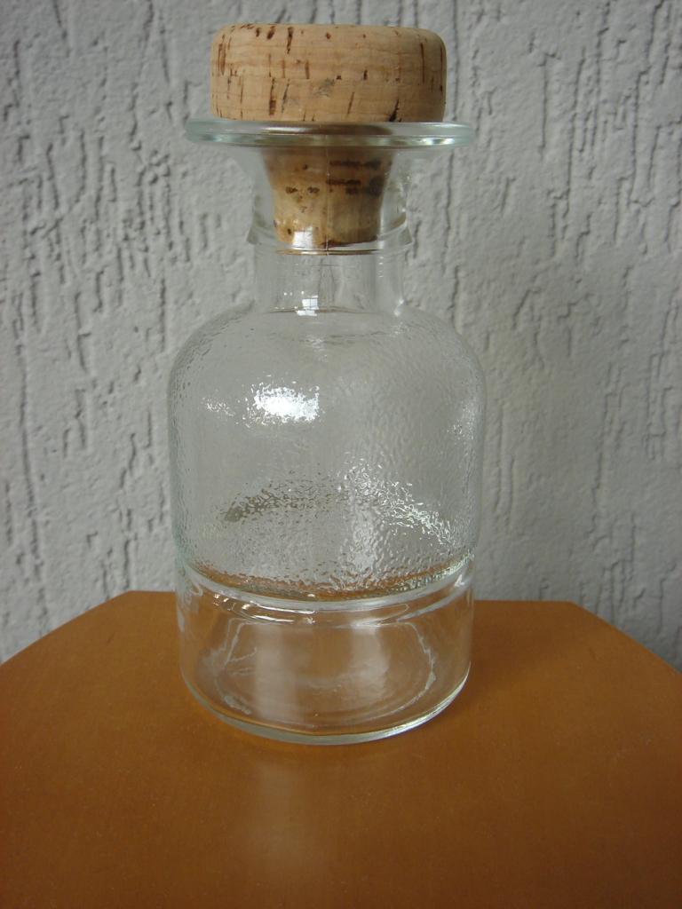 Leuk bewerkte glazen fles met deksel van kurk, Voorraadpot, Ophalen of Verzenden, Gebruikt, Glas