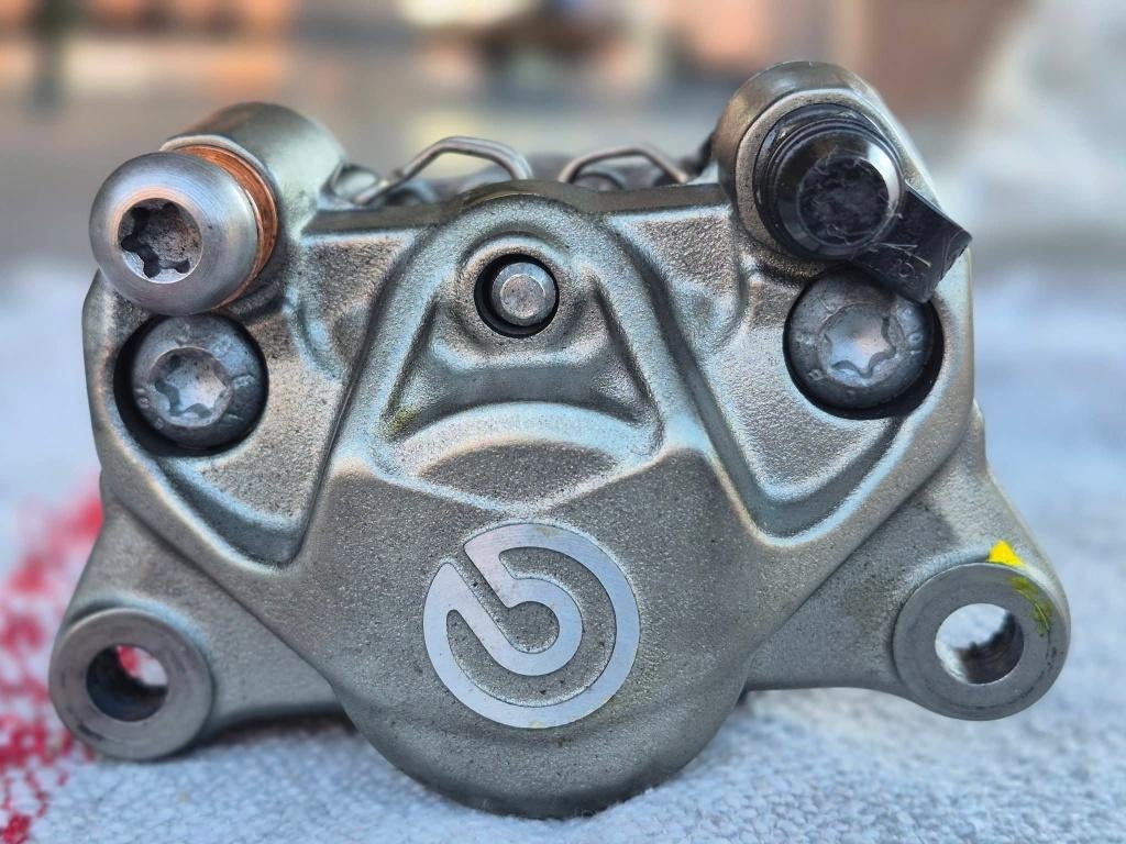 brembo p34 remklauw voor achter, Motoren, Ophalen of Verzenden, Gebruikt