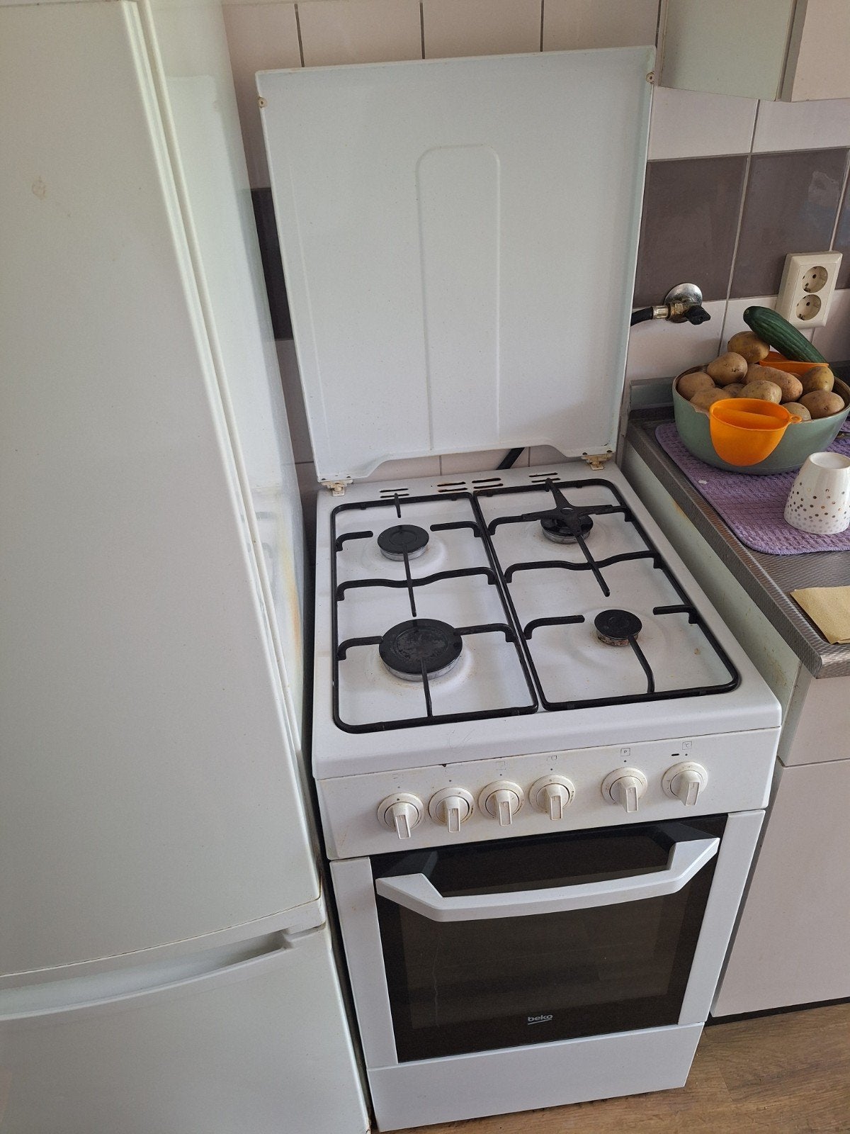 Gasfornuis met oven - Beko, Witgoed en Apparatuur, Fornuizen, Ophalen of Verzenden