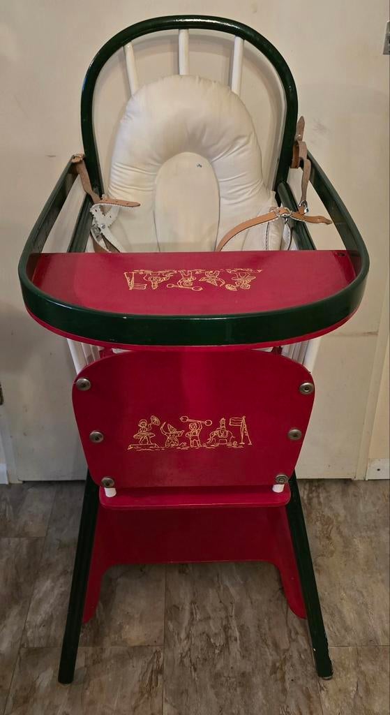 Originele Vintage kindereetstoel met nieuw echt leren tuigje, Kinderen en Baby's, Ophalen, Gebruikt, Overige typen, Gordel(s)
