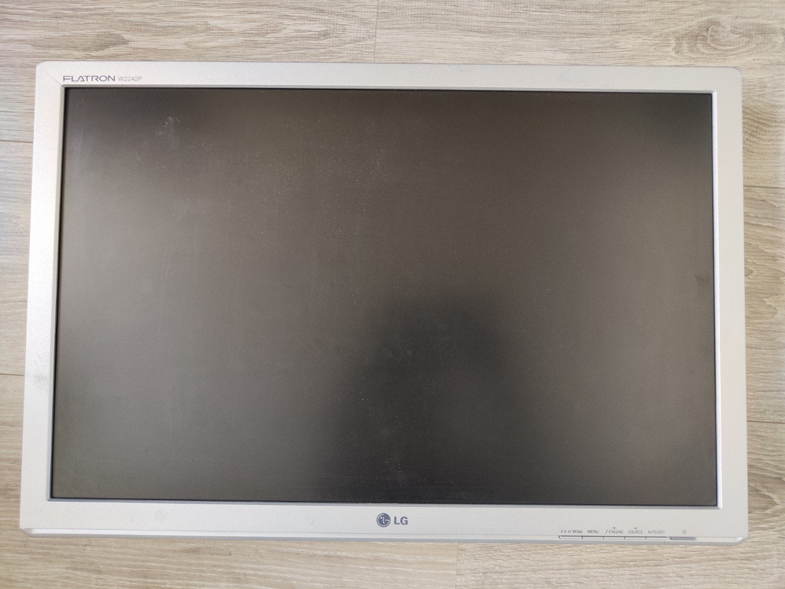 LG FLATRON W2242P 22 inch monitor 1680x1050P, Ophalen, Gebruikt, Overige typen, Onbekend