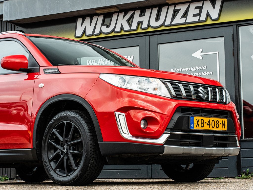 Suzuki Vitara 1.0 Boosterjet Blackline met Climate ! Camera, Auto's, Voorwielaandrijving, Stof, Gebruikt, 400 kg
