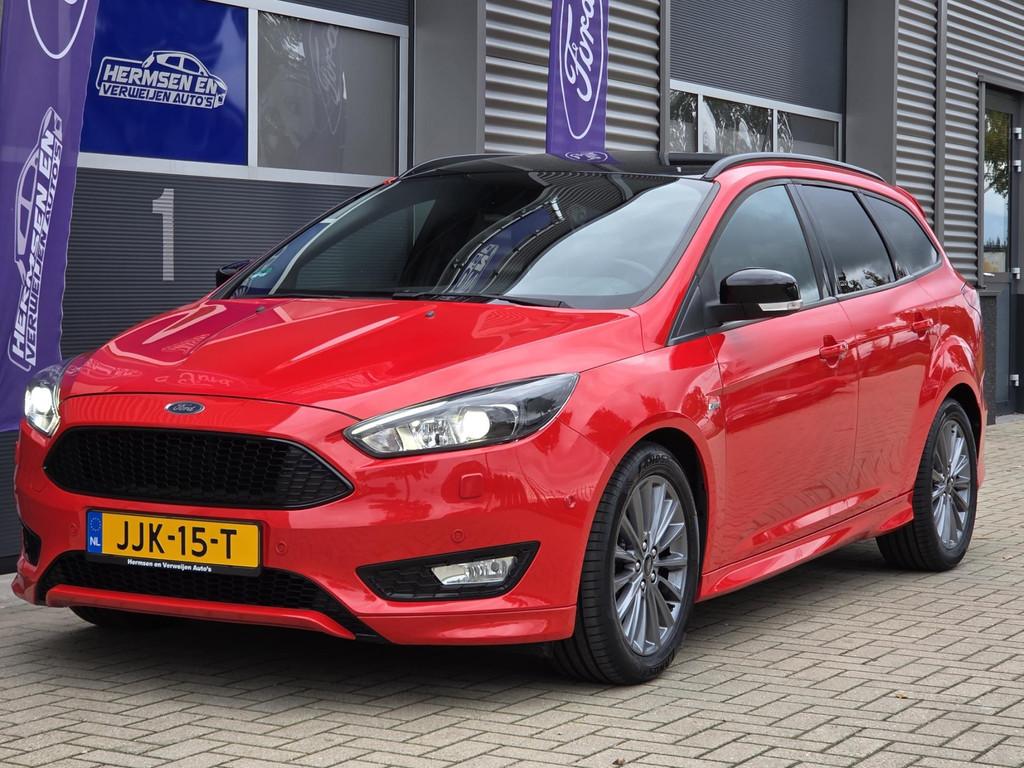 Ford Focus 1.0 EcoBoost 140pk ST-line nieuwe distributie!, Stof, Gebruikt, Handgeschakeld, 1216 kg
