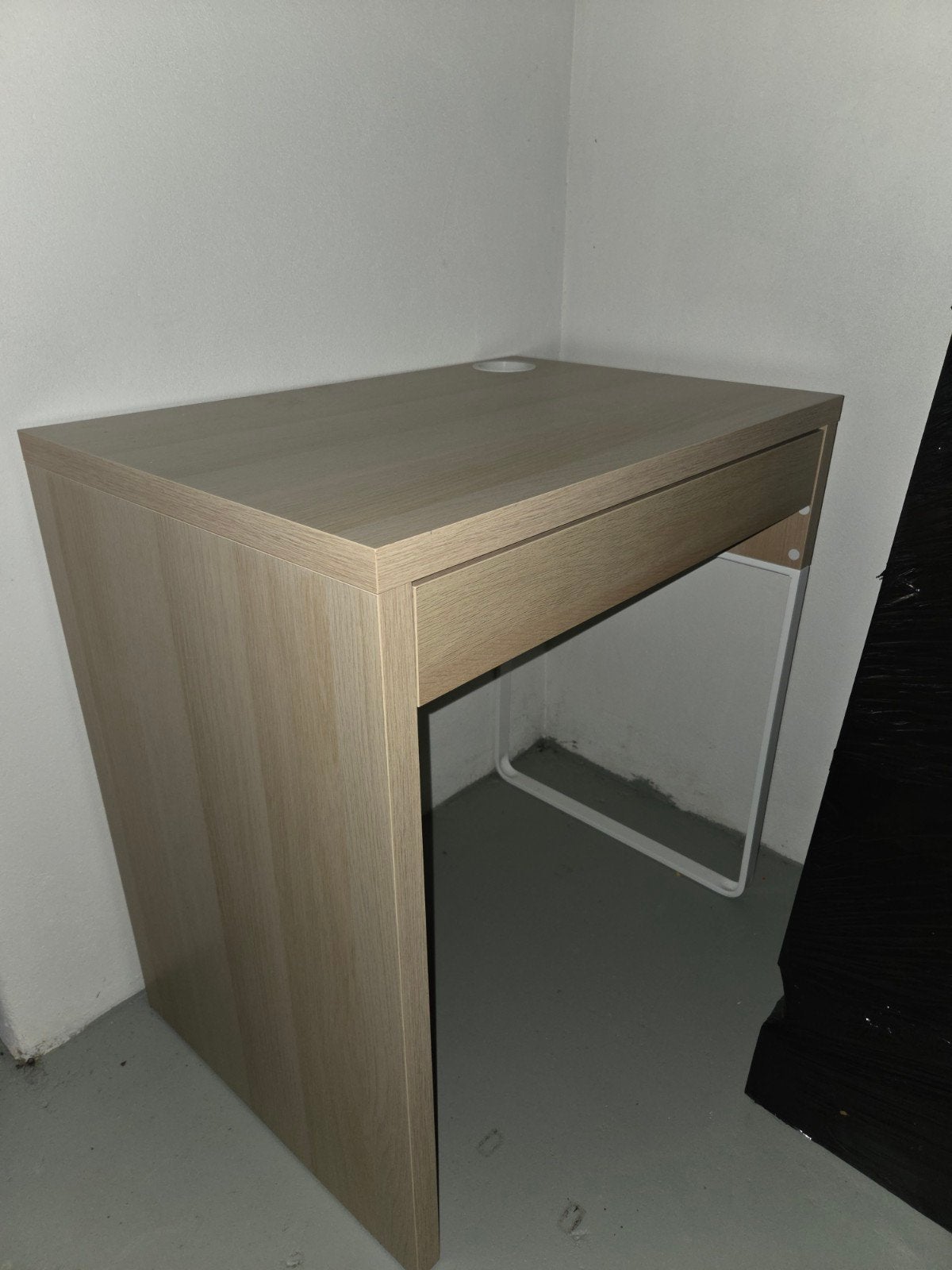 IKEA Micke bureau met lade - licht hout, Ophalen, Met lades, Hout, Zo goed als nieuw