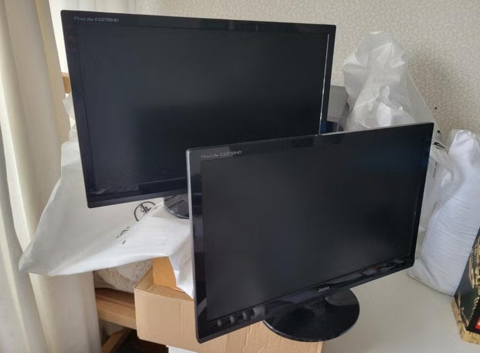 Twee iiyama Prolite E2278HD monitors, Computers en Software, Monitoren, Gebruikt, IIyama, Full HD, Ophalen of Verzenden