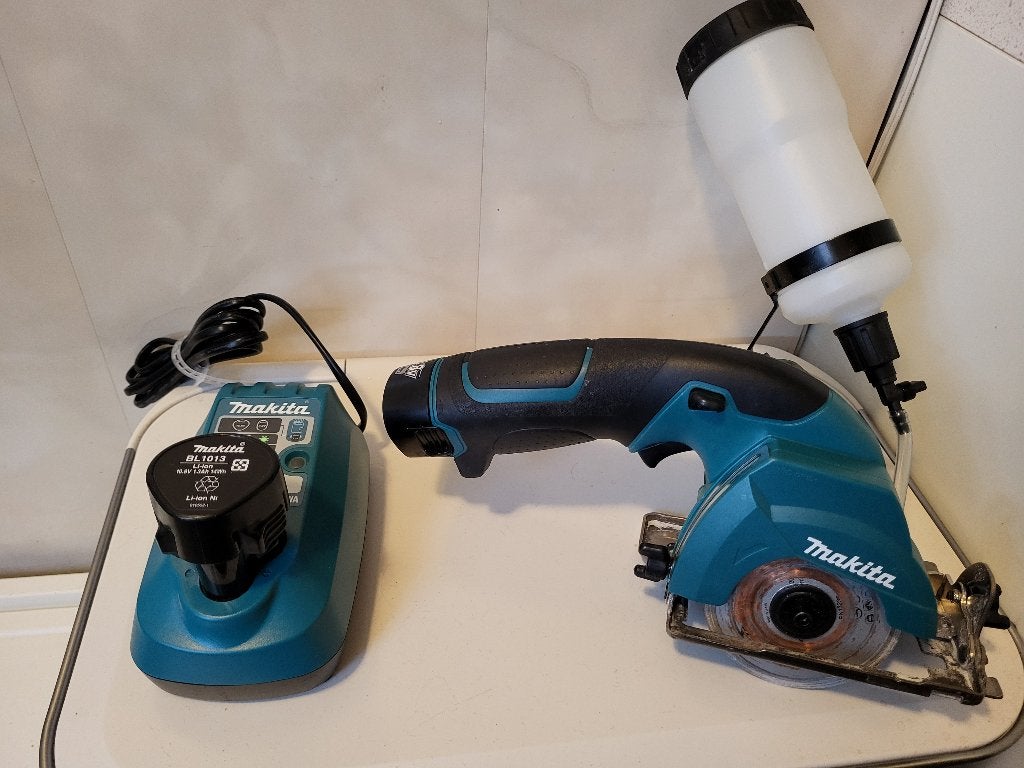 Makita elektrische Tegel - Glassnijder, Ophalen of Verzenden, Zo goed als nieuw