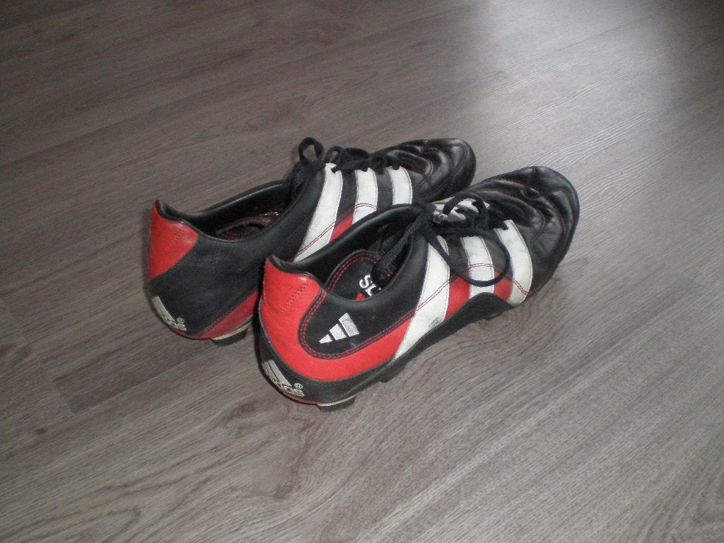Adidas Noppenschoenen US 12,5, Maat XL, Ophalen, Gebruikt, Schoenen