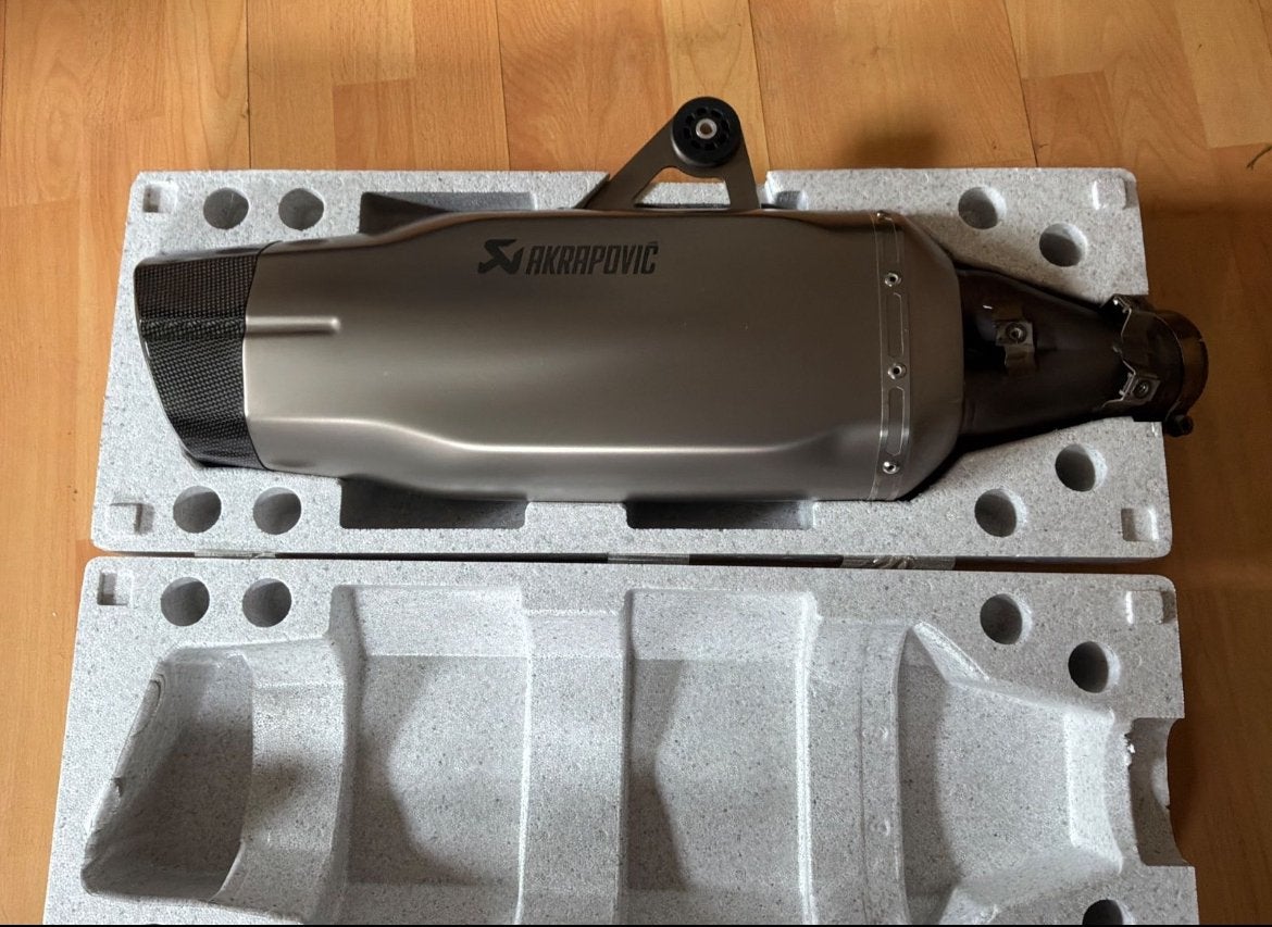 Akrapovic BMW R1250GS uitlaat, Ophalen of Verzenden, Gebruikt