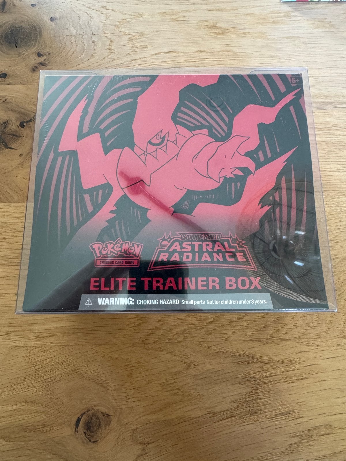 Sword & Shield Astral Radiance Elite Trainer Box, Ophalen of Verzenden, Zo goed als nieuw, Boosterbox