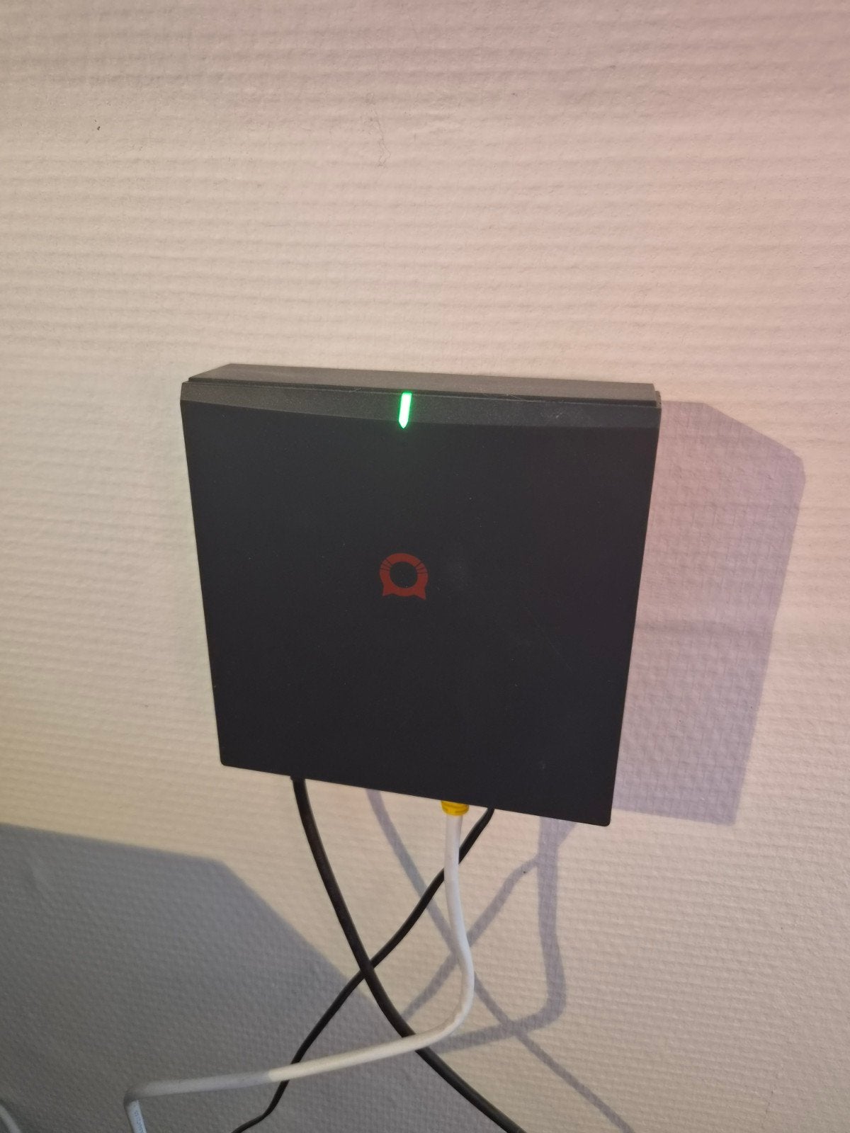 Bobcat Miner 300 met 10dBi antenne en kabel, Computers en Software, Ophalen, Zo goed als nieuw, Router, Bobcat