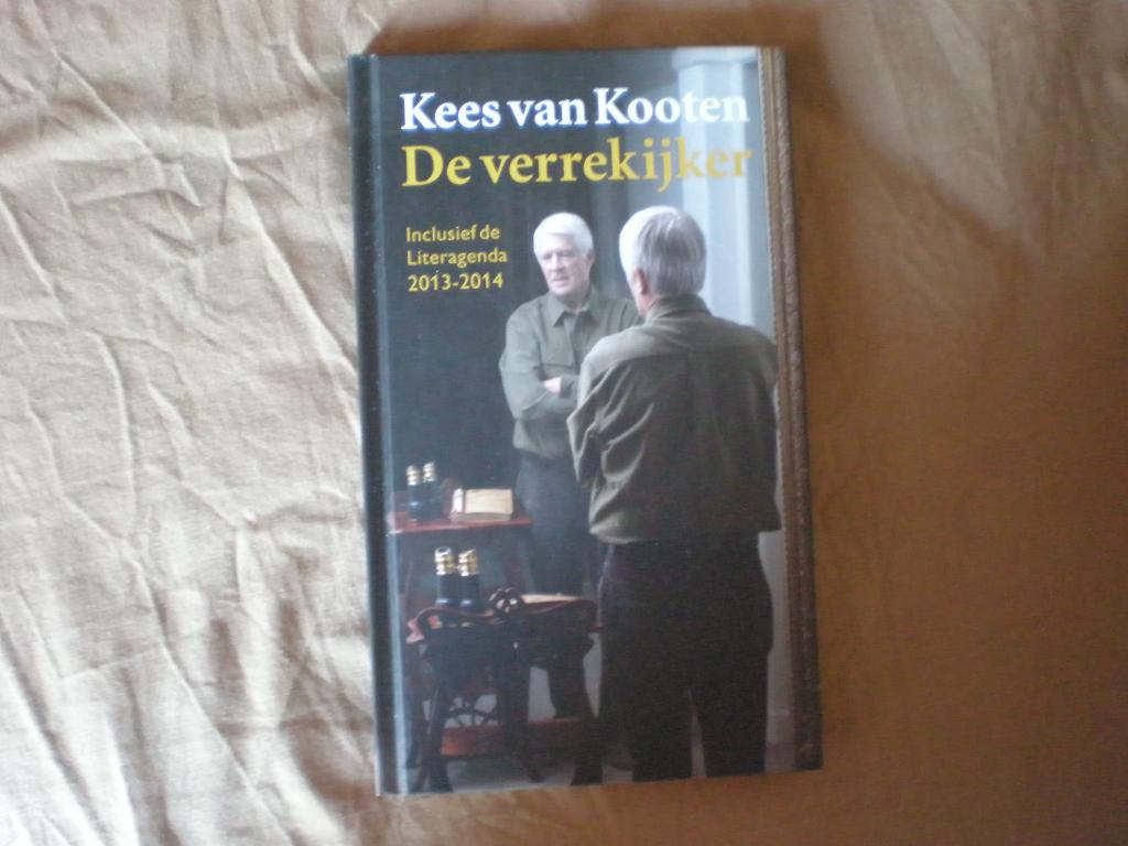 Boek. De verrekijker. Kees van kooten., Ophalen of Verzenden, Gelezen, Kees van Kooten