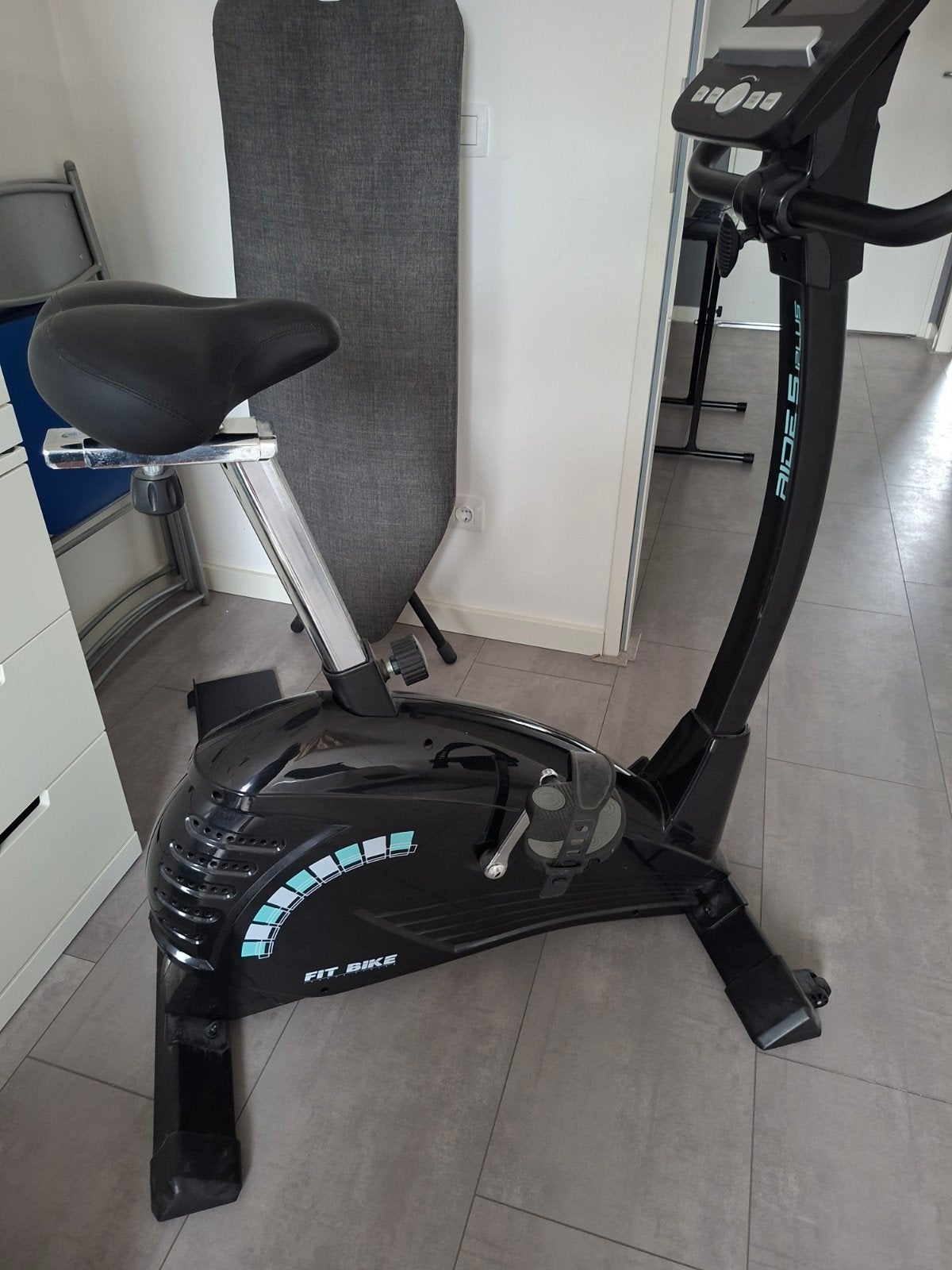 Hometrainer, Ophalen, Zo goed als nieuw, Hometrainer