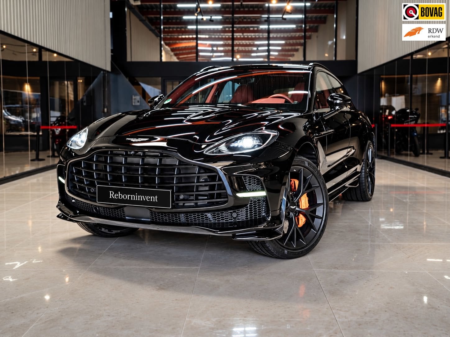 Aston Martin DBX 4.0 V8 707, Auto's, Automaat, 8 cilinders, 2245 kg, Zwart