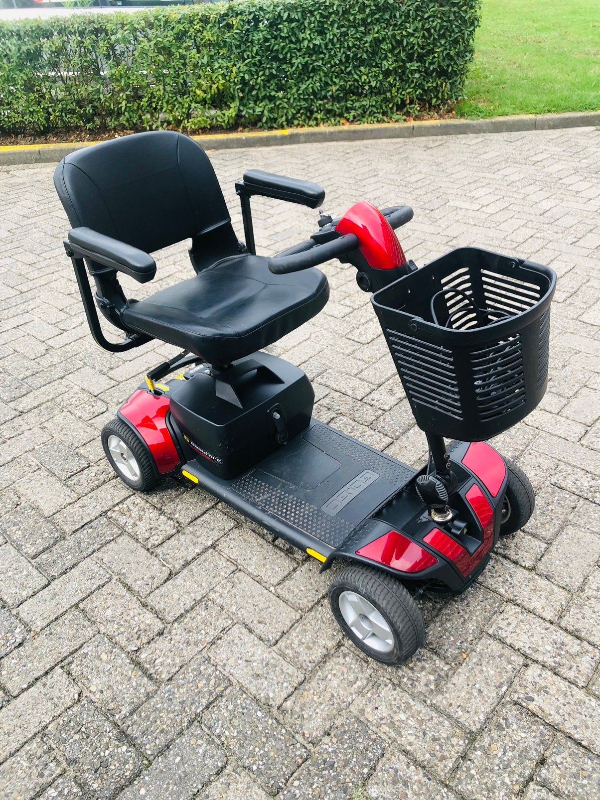 Opvouwbare scootmobiel Pride Beaufort 4wiel NIEUW STAAT, Ophalen of Verzenden, Zo goed als nieuw