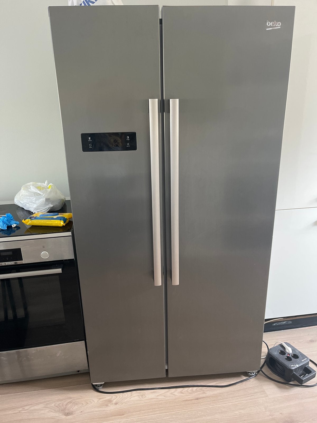 Beko Amerikaanse koelkast met vriezer - Zo goed als nieuw, Ophalen, 200 liter of meer, 60 cm of meer, Met aparte vriezer