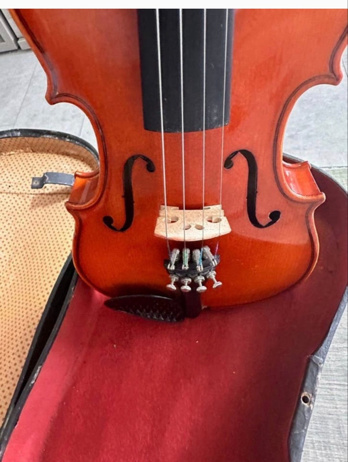 Antieke Hongaarse viool 2/4 met koffer en strijkstok, Muziek en Instrumenten, Gebruikt, Overige formaten, Viool, Ophalen of Verzenden