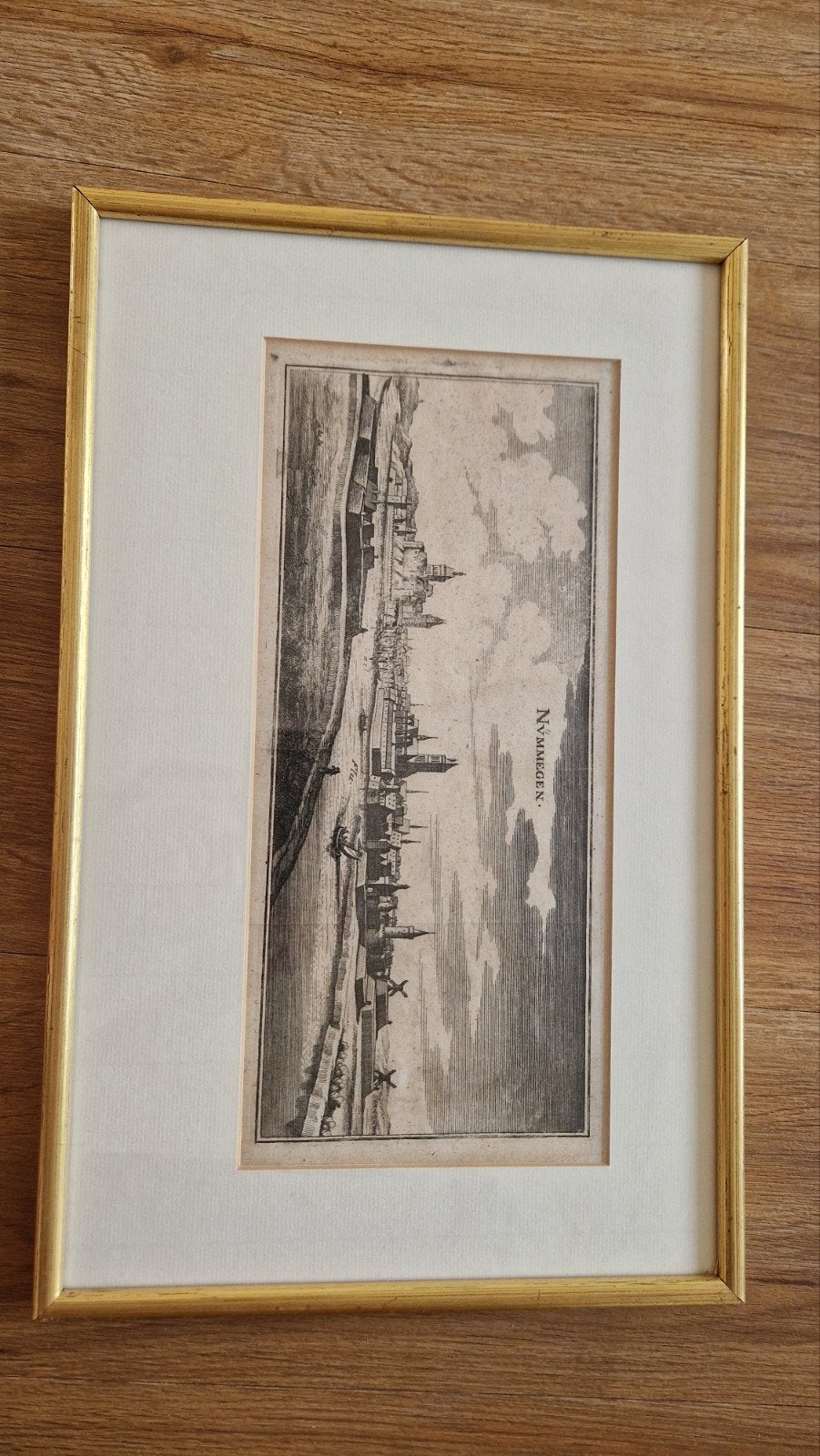 Antieke ets/kopergravure van de stad Nijmegen, M. Merian, Antiek en Kunst, Kunst | Etsen en Gravures, Stadsgezicht, 27 cm, 42 cm
