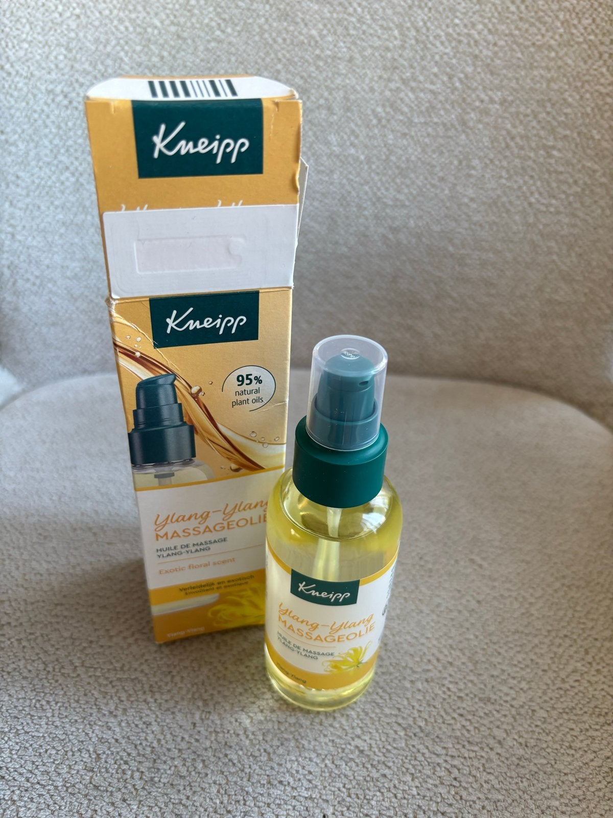 Kneipp Ylang-Ylang Massageolie - Ontspanning en Verzorging, Ophalen of Verzenden, Nieuw, Bodylotion, Crème of Olie