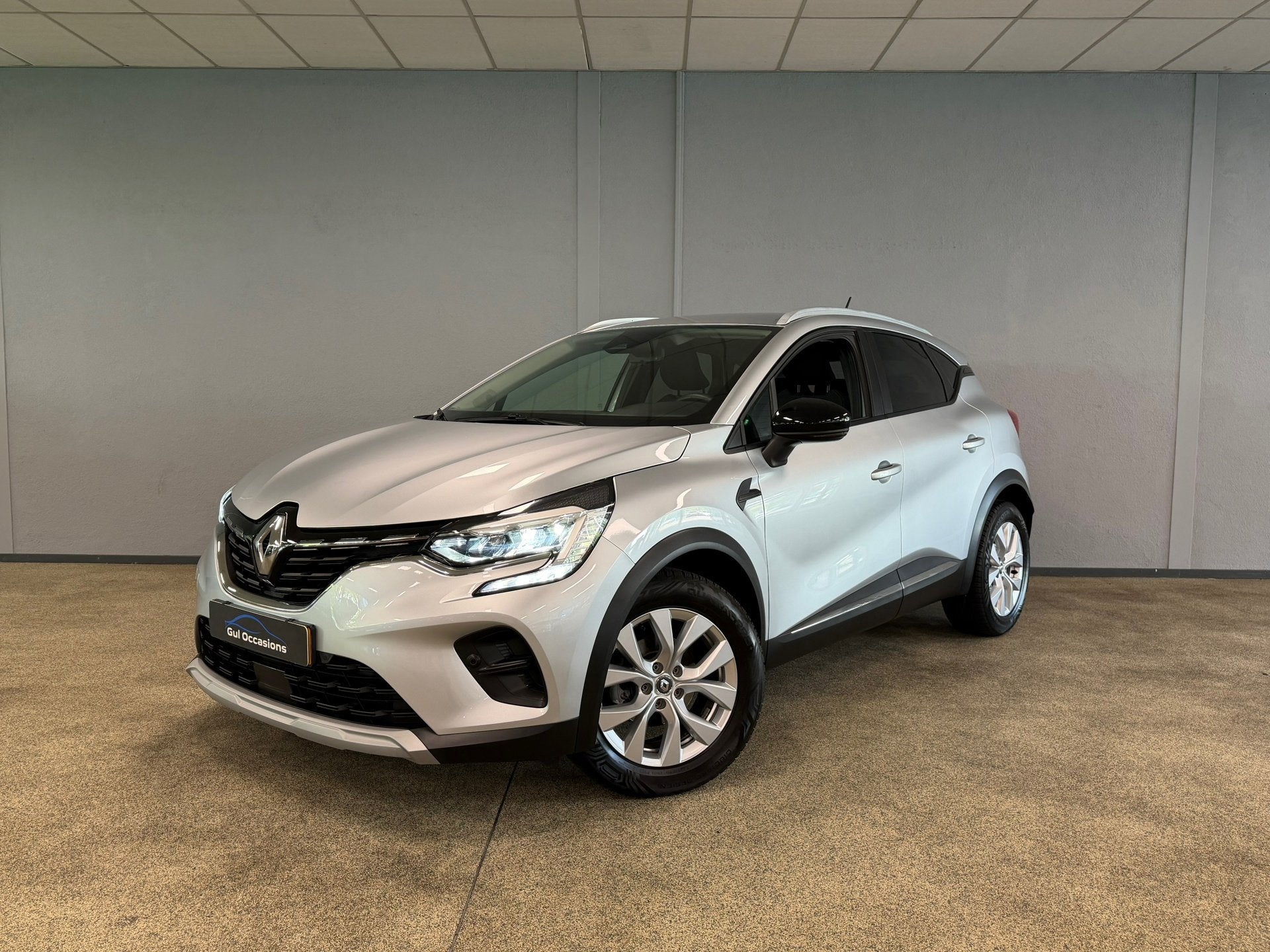Renault Captur 1.3 TCe 140 Zen CAMERA|CARPLAY|AUTOMAAT, Auto's, Dealer onderhouden, Stof, Gebruikt, 4 cilinders
