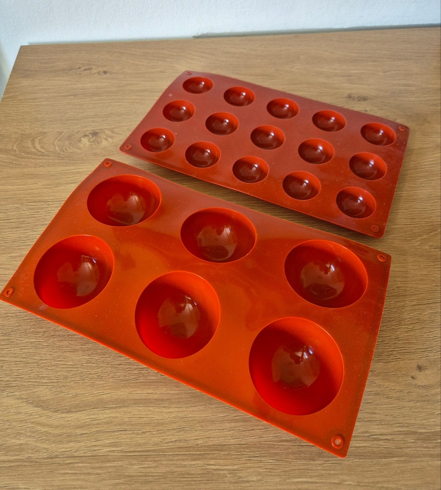 Nieuwe siliconen bakvormen bollen en bakmat, Hobby en Vrije tijd, Taarten en Cupcakes maken, Ophalen of Verzenden, Nieuw, Bakvorm