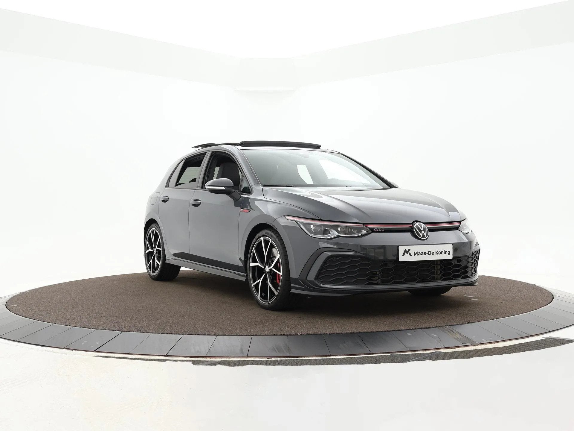 Volkswagen Golf 2.0 TSI 245pk DSG GTI (bj 2024, automaat), Gebruikt, 4 cilinders, 1984 cc, Bedrijf
