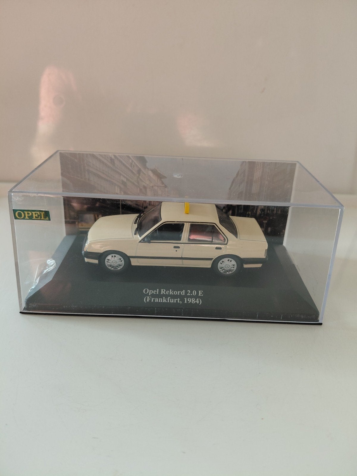 Opel Rekord 2.0 E 1984 1/43, Ophalen of Verzenden, Zo goed als nieuw, Auto, Overige merken