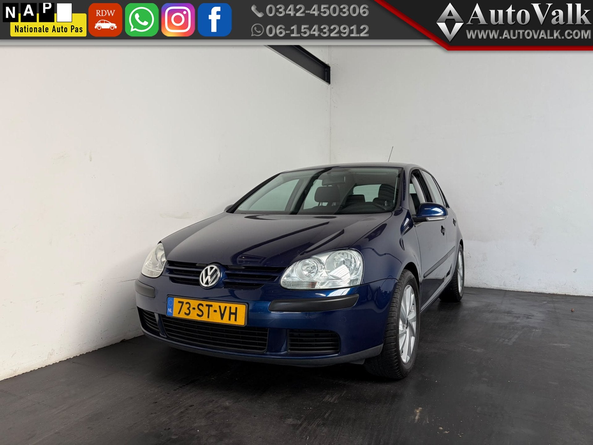 Volkswagen Golf 1.6 FSI Trendline Business (bj 2006), Auto's, Gebruikt, 4 cilinders, Blauw, 116 pk