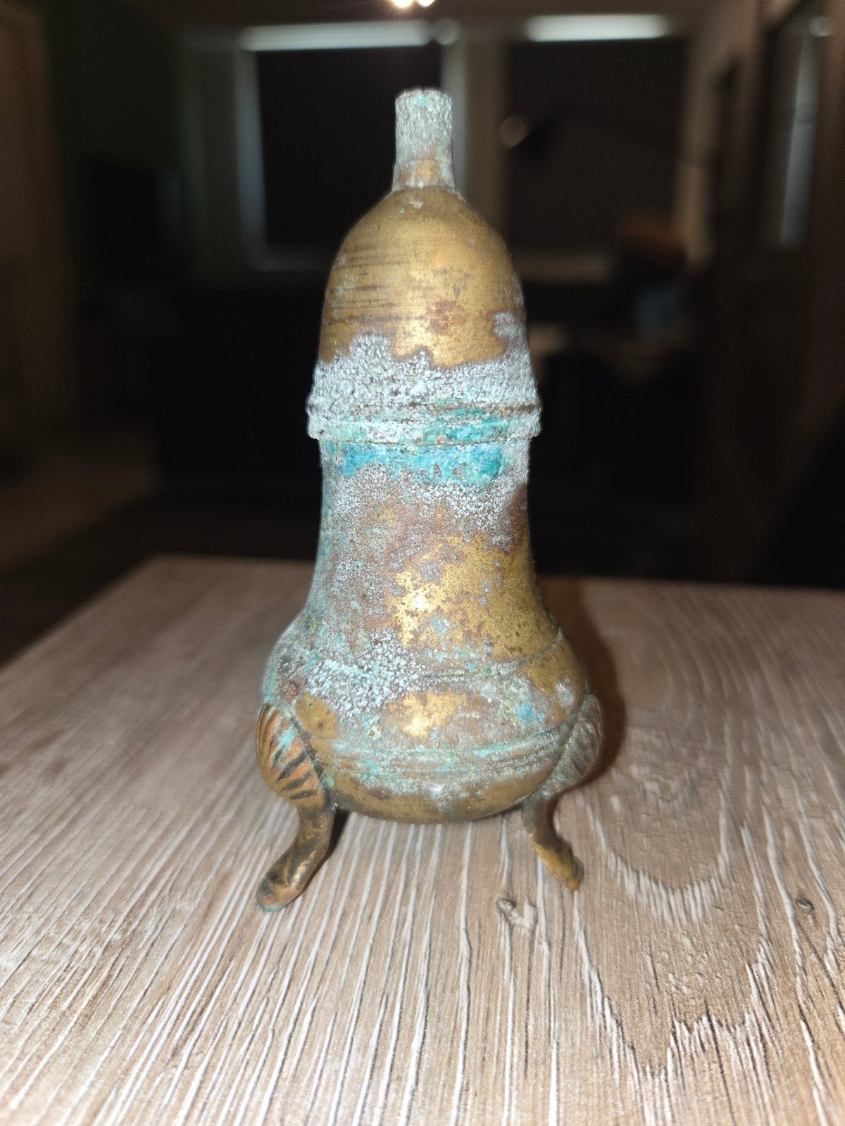Antieke bronzen of koperen bel met patina, Ophalen of Verzenden