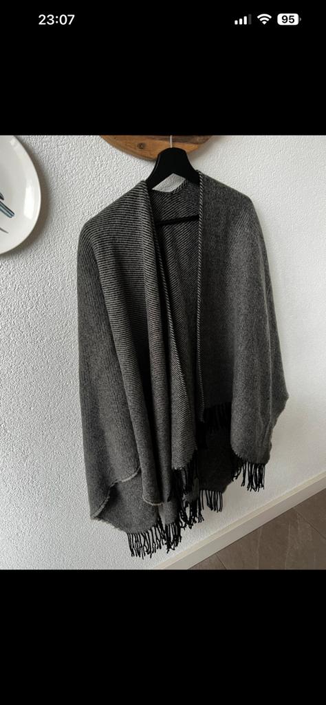 Elegante Poncho, Ophalen of Verzenden, Zo goed als nieuw