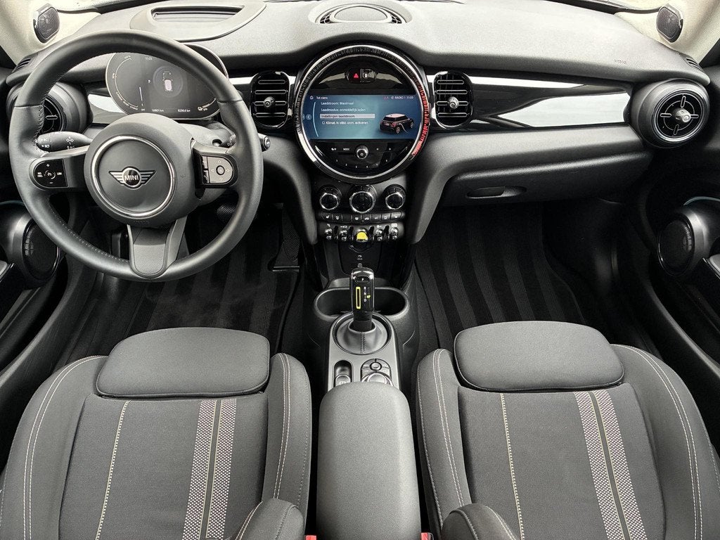 MINI Electric Essential 33 kWh / Schuif-/Kanteldak / Achteru, Auto's, Mini, Stof, Gebruikt, 33 kWh, 4 stoelen