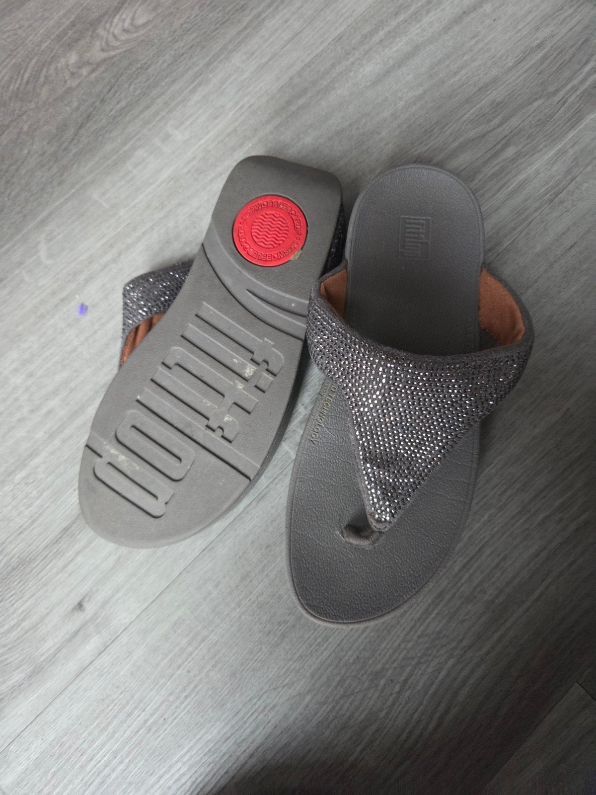 fit flop slippers maat. 36 zo goed als nieuw, Ophalen of Verzenden, Zo goed als nieuw, Grijs
