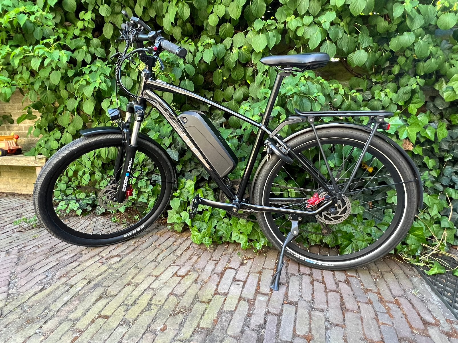 Elektrische sportieve herenfiets, Fietsen en Brommers, Ophalen, Zo goed als nieuw, 50 km per accu of meer, Overige merken