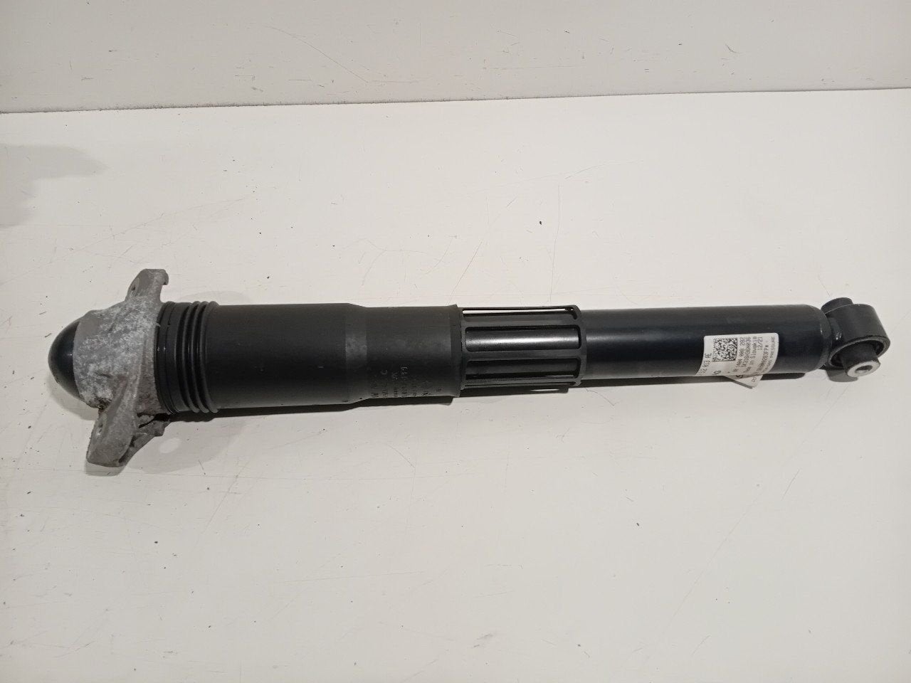 Schokbreker links achter Skoda Enyaq, Onderdelen@venauto.nl, Van der Ven Autorecycling B.V., Gebruikt, Ettenseweg 76, 4706 PB Roosendaal, The Netherlands